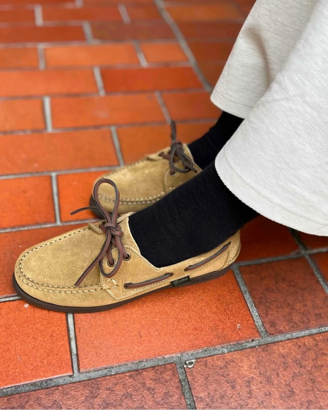 Goodomiens Ox Flats ручной работы Roman Sle Oil Waxed Cowhide Faion Single oes Повседневная одежда на низком каблуке с круглым носком и глубоким вырезом
Goodomiens Ox Flats ручной работы Roman Sle Oil Waxed Cowhide Faion Single oes Повседневная одежда на низком каблуке с круглым носком и глубоким вырезом