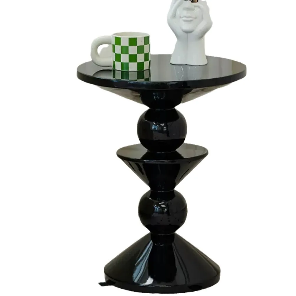 Living room small coffee table retro corner table modern simple round creative balcony household small apartment side table
Living room small coffee table retro corner table modern simple round creative balcony household small apartment side table