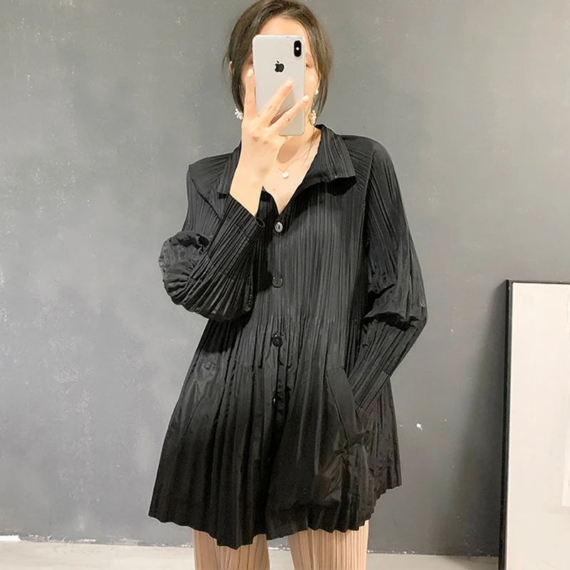 Miyake pleated simple jacket 2022 spring new high-end mid-length single-breasted stand-up collar slim long-sleeved trend
Miyake pleated simple jacket 2022 spring new high-end mid-length single-breasted stand-up collar slim long-sleeved trend