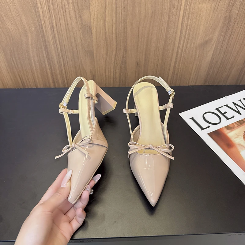 Elegant Butterfly Knot High Heel Sandals Women's French Design Pointed Toe Cover Head Summer New Style Ladies Rubber Sole Shoes
Elegant Butterfly Knot High Heel Sandals Women's French Design Pointed Toe Cover Head Summer New Style Ladies Rubber Sole Shoes