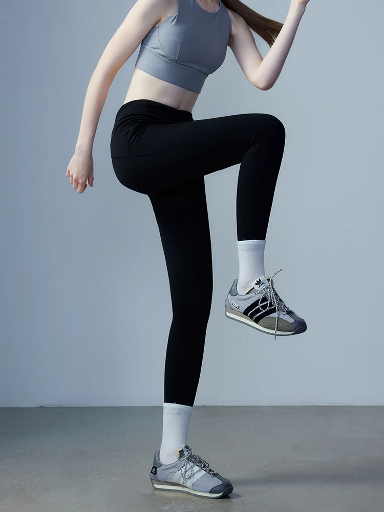 High-Waist Sport Yoga Pants EGGKA Side Pocket Slimming Black Trousers 2024 Summer New Style Outdoor Wear Comfortable Nylon
High-Waist Sport Yoga Pants EGGKA Side Pocket Slimming Black Trousers 2024 Summer New Style Outdoor Wear Comfortable Nylon