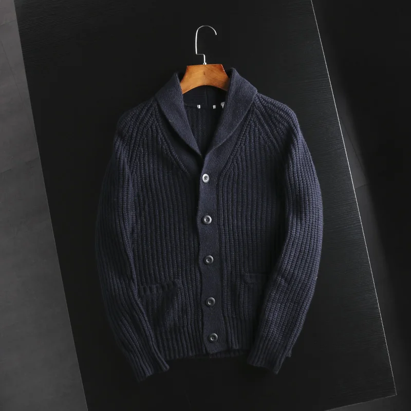 Модный городской мужской вязаный свитер с V-образным вырезом, длинными рукавами, из смесовой шерсти, верхняя одежда с вышивкой, молодежный кардиган
Модный городской мужской вязаный свитер с V-образным вырезом, длинными рукавами, из смесовой шерсти, верхняя одежда с вышивкой, молодежный кардиган