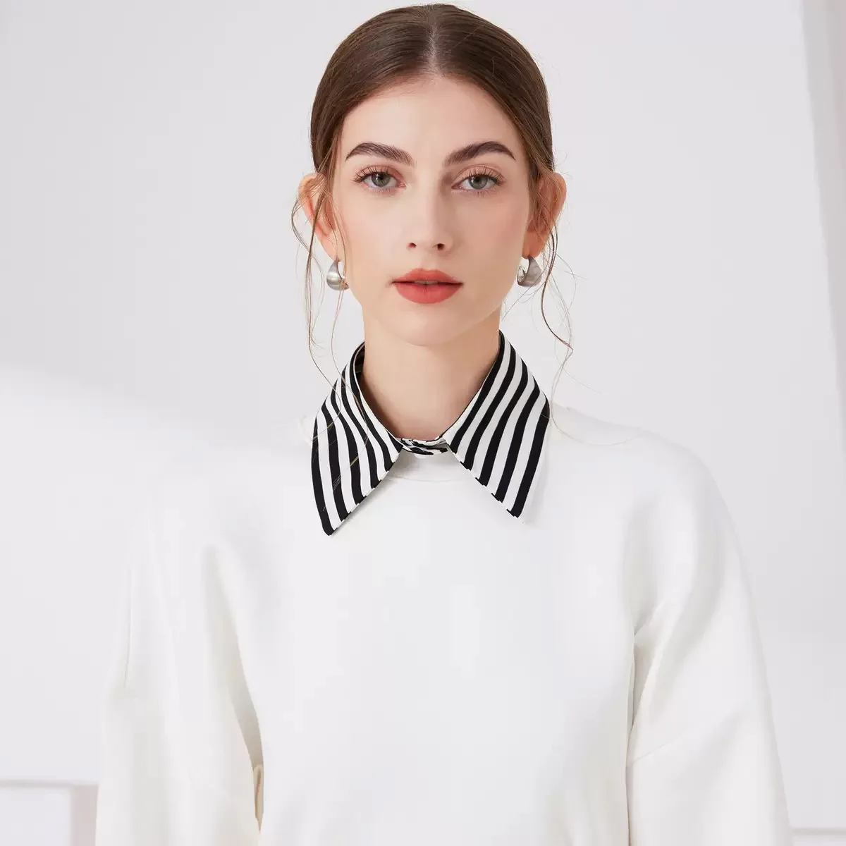 Female Striped Lapel Fake Collar Blouse Sweater Shirt Detachable Collar Shirt False Collar Lapel Clothing Decorative
Female Striped Lapel Fake Collar Blouse Sweater Shirt Detachable Collar Shirt False Collar Lapel Clothing Decorative