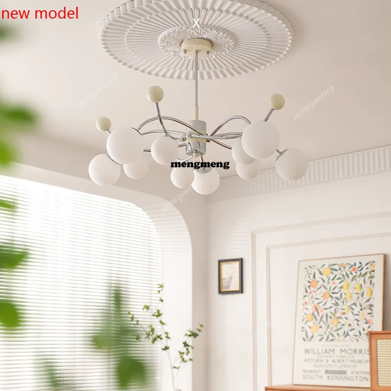 M138French medieval living room chandelier bedroom lamp Bauhaus cream wind lamp
M138French medieval living room chandelier bedroom lamp Bauhaus cream wind lamp