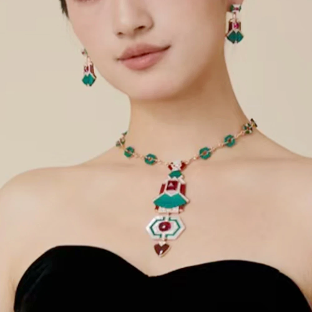 2 шт., комплекты ювелирных изделий высшего качества для женщин, трехцветное ожерелье и серьги из натурального малахита, оптовая продажа
2 шт., комплекты ювелирных изделий высшего качества для женщин, трехцветное ожерелье и серьги из натурального малахита, оптовая продажа
