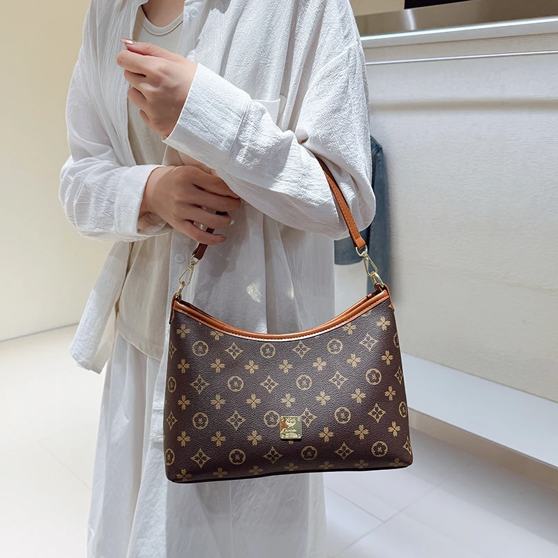 Ladies Rare Vintage Bag Bespoke Aged Finish Big Capacity Luxe Anti-scratch Lining Beach Escapes Hikes Effortless Polished
Ladies Rare Vintage Bag Bespoke Aged Finish Big Capacity Luxe Anti-scratch Lining Beach Escapes Hikes Effortless Polished