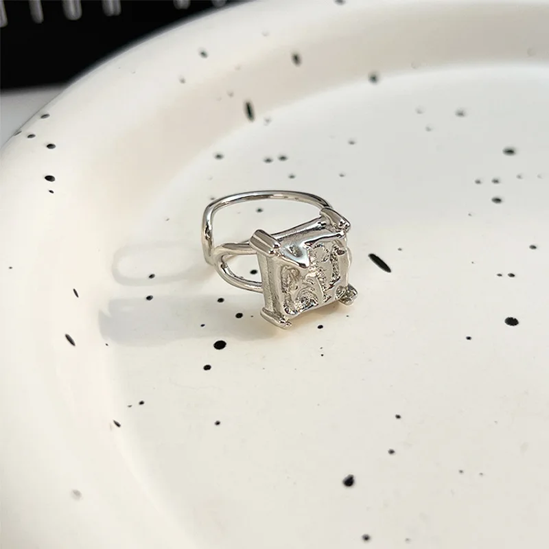 New in 925 Sterling Silver Square Zircon Adjustable Rings For Women Wedding Female Jewelry Accessories
New in 925 Sterling Silver Square Zircon Adjustable Rings For Women Wedding Female Jewelry Accessories