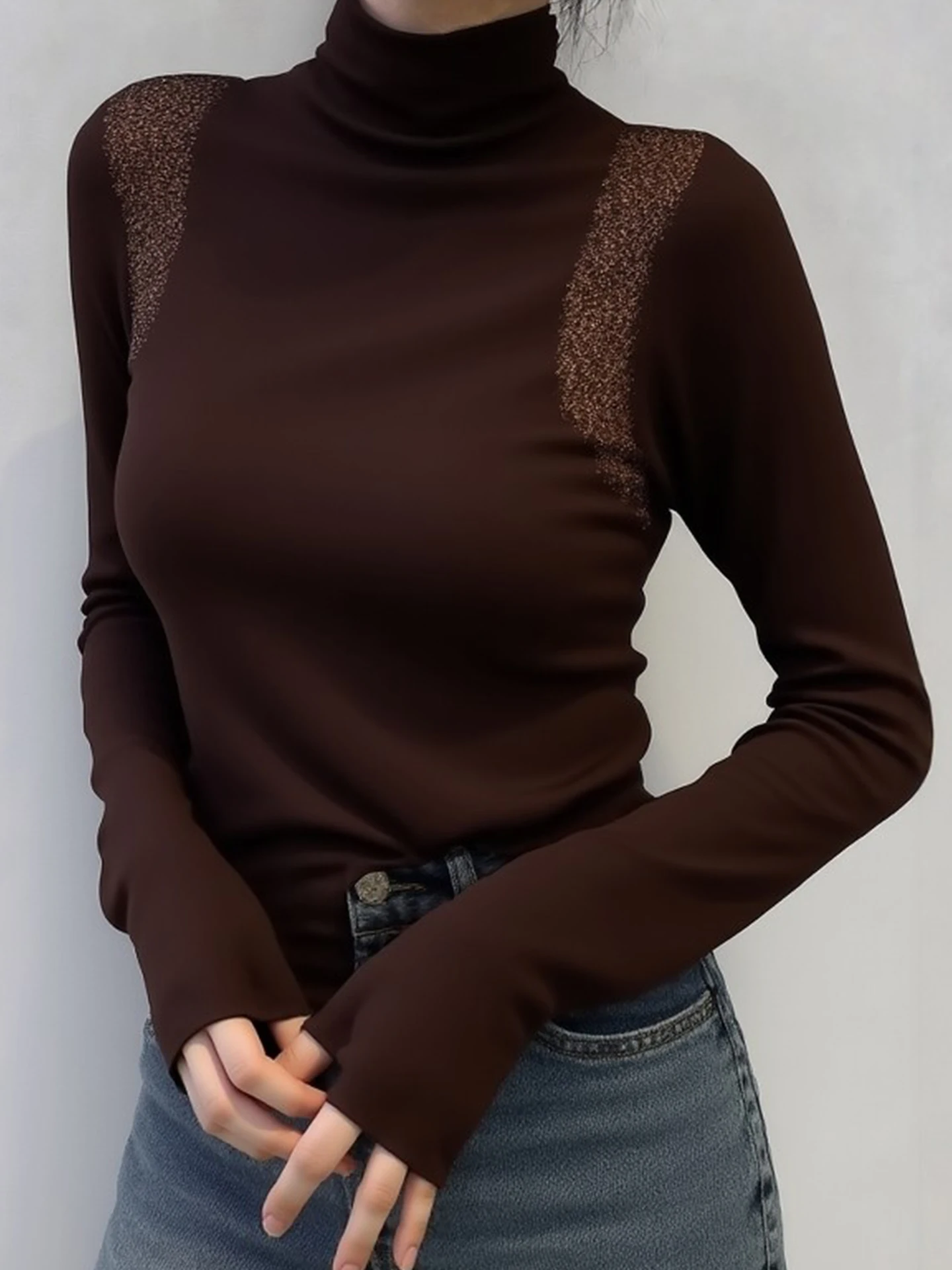 Retro High Collar Slim Fit Long Sleeve Knitted Sweater Skin Friendly Comfortable Spring 2026 Base Shirt Simple Top Women
Retro High Collar Slim Fit Long Sleeve Knitted Sweater Skin Friendly Comfortable Spring 2026 Base Shirt Simple Top Women