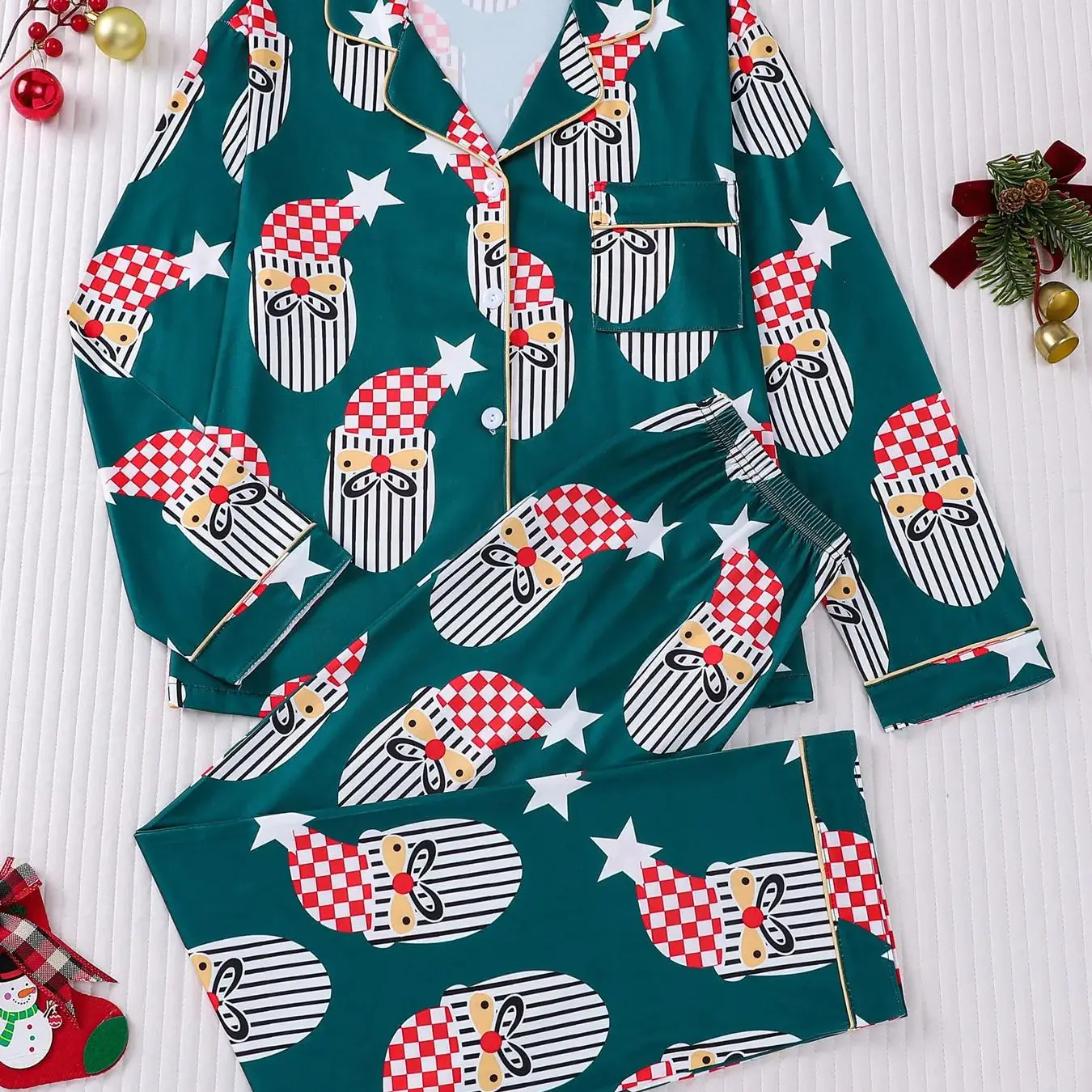 Vintage style Christmas printed pajamas, ladies' lapel cardigan, elastic waisted pants, home two-piece set
Vintage style Christmas printed pajamas, ladies' lapel cardigan, elastic waisted pants, home two-piece set
