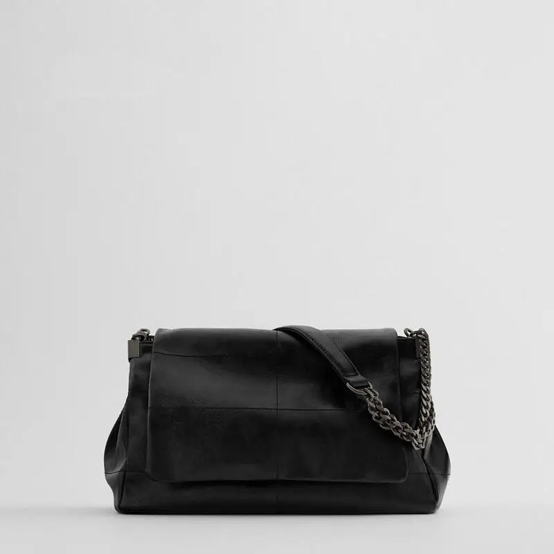 Fashion Small Square Bag Women Shoulder Bags Solid Color Black Flip Cover Chain Bag Korean Niche Leisure Versatile Crossbody Bag
Fashion Small Square Bag Women Shoulder Bags Solid Color Black Flip Cover Chain Bag Korean Niche Leisure Versatile Crossbody Bag