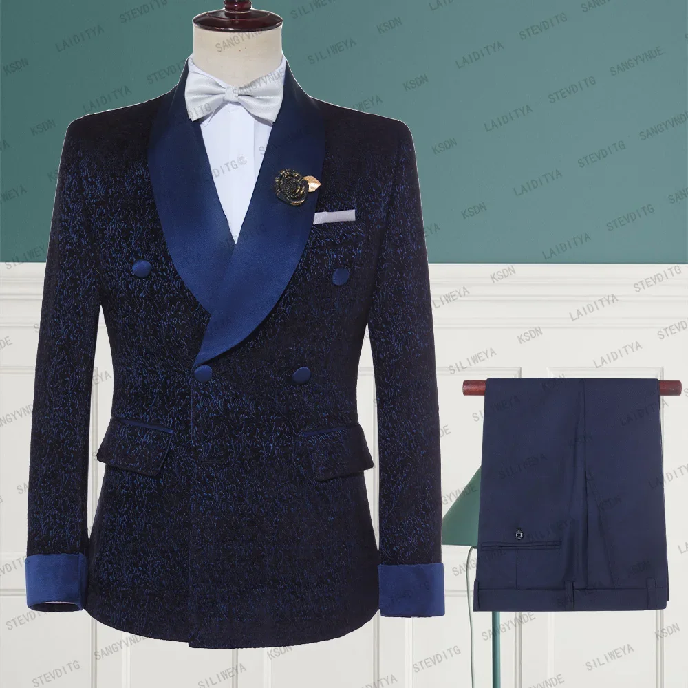 New Navy Blue Jacquard Men Suits Satin Lapel for Wedding 2 Pieces Jacket Pants Groom Slim Fit Male Set Terno Masculino
New Navy Blue Jacquard Men Suits Satin Lapel for Wedding 2 Pieces Jacket Pants Groom Slim Fit Male Set Terno Masculino