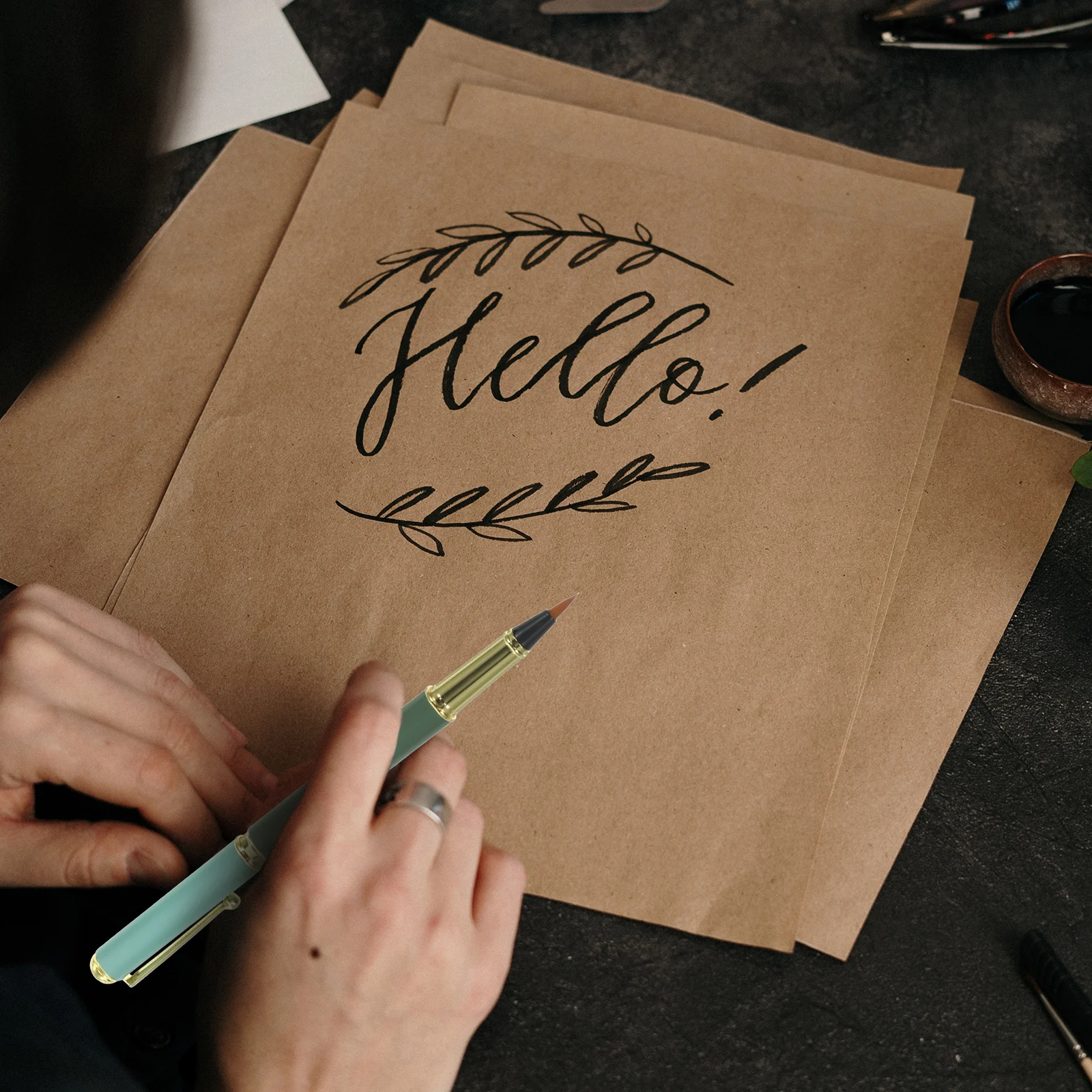 Fountain Brush Pens Steel Calligraphy Pen for Coloring Letters Chinese Characters Drawing Water Proof Plastic Soft Tip 
Fountain Brush Pens Steel Calligraphy Pen for Coloring Letters Chinese Characters Drawing Water Proof Plastic Soft Tip