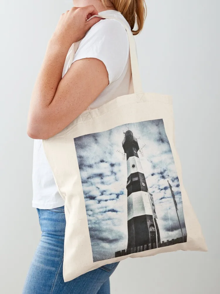 LIGHTHOUSE Nieuwe Sluis - Breskens Tote Bag female bag tote bag Big women Lady bags
LIGHTHOUSE Nieuwe Sluis - Breskens Tote Bag female bag tote bag Big women Lady bags