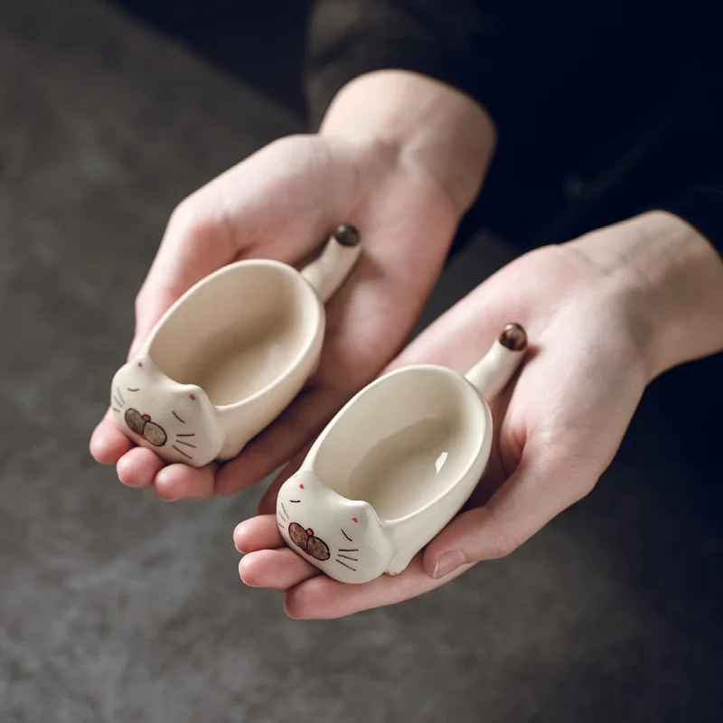 Цзиндэчжэнь ручной работы милый кошачий соус, ручная роспись грубая керамическая подставка для палочек для еды, японская горчичная и уксус, коробка для хранения 
Цзиндэчжэнь ручной работы милый кошачий соус, ручная роспись грубая керамическая подставка для палочек для еды, японская горчичная и уксус, коробка для хранения