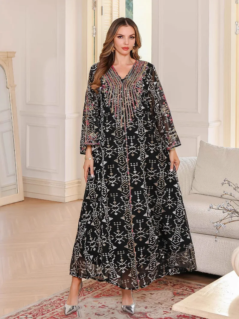 Middle East New Heavy Embroidery Long Robe Dubai Par Dr Rope Embroidery Women's Long Skirt A-Line Casual Sle Polyester...
Middle East New Heavy Embroidery Long Robe Dubai Par Dr Rope Embroidery Women's Long Skirt A-Line Casual Sle Polyester...