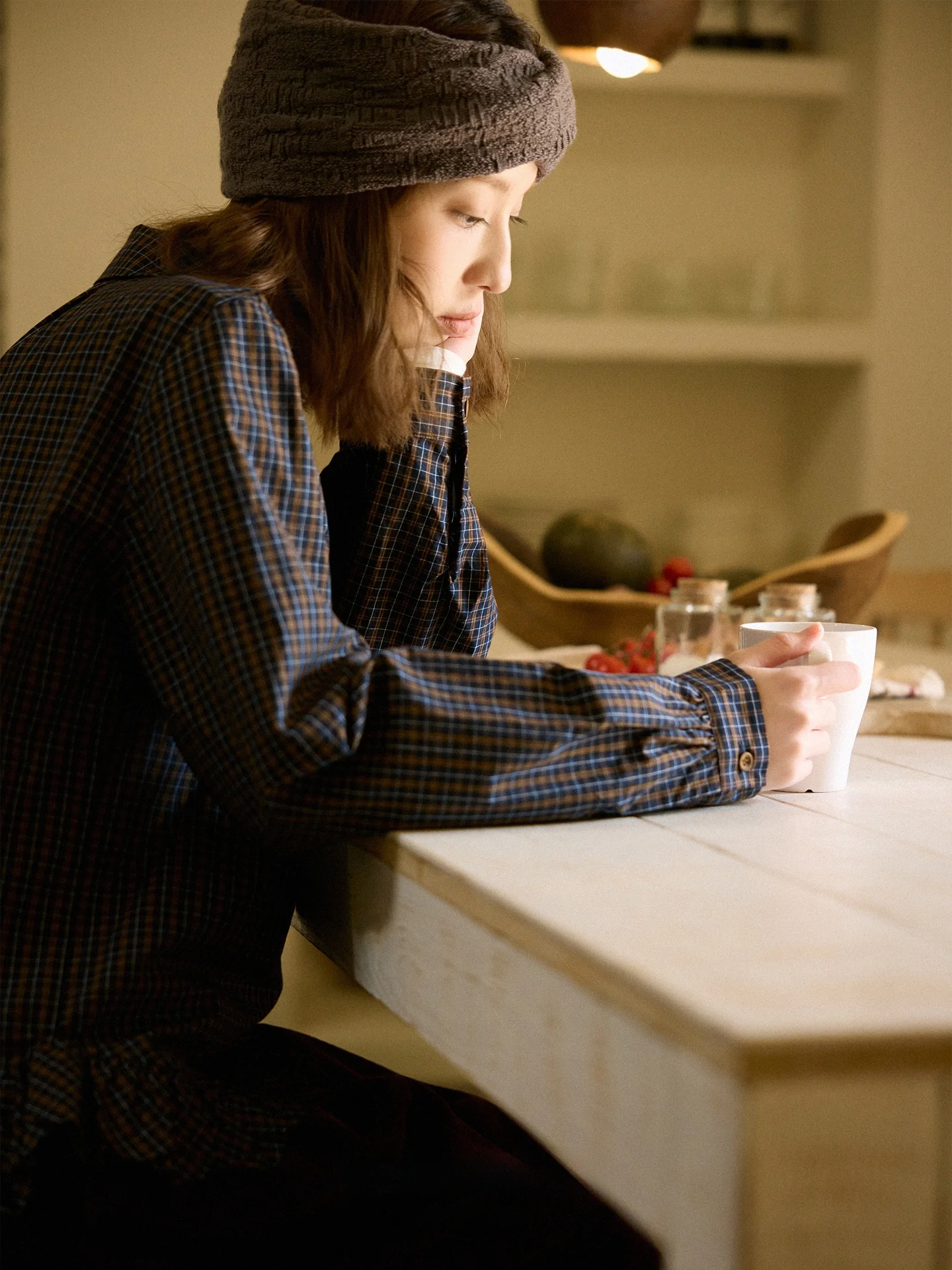 Retro Plaid Long Sve irt 00% Cotton Lace Hem Casual Sle Women's Loose Fit irt Vintage Feel Spring Autumn Wear
Retro Plaid Long Sve irt 00% Cotton Lace Hem Casual Sle Women's Loose Fit irt Vintage Feel Spring Autumn Wear