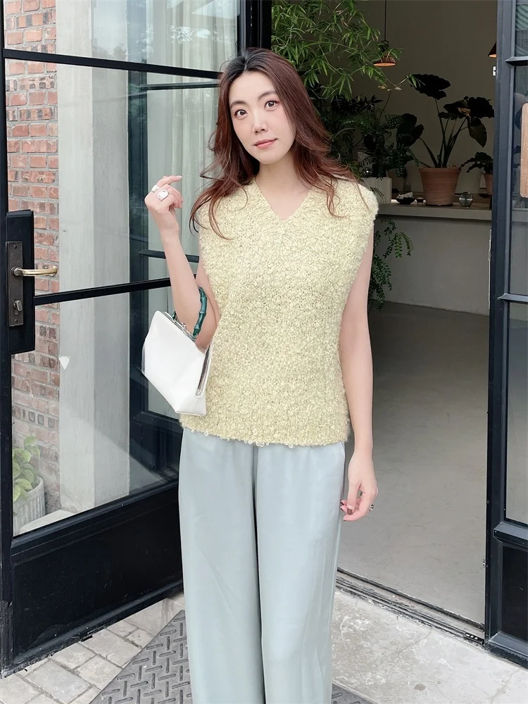 Вязаный жилет Velinda Handpied Store с V-образным вырезом, однотонный, коллекция 22AW, модный повседневный женский жилет
Вязаный жилет Velinda Handpied Store с V-образным вырезом, однотонный, коллекция 22AW, модный повседневный женский жилет