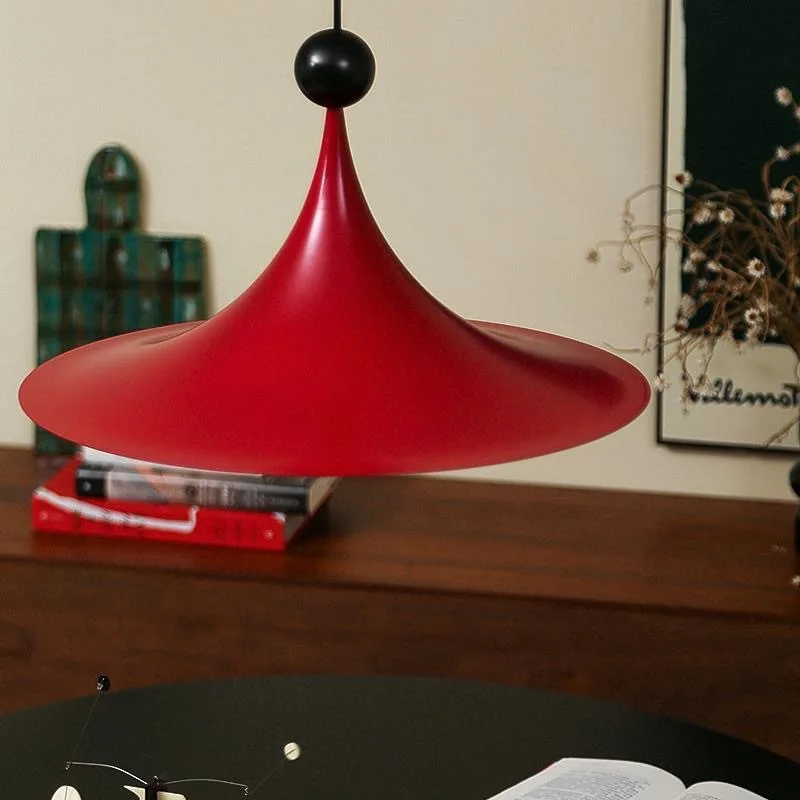 Nordic simple chandelier modern creative personality restaurant bar desk lamp bedroom bedside lamp designer lamp
Nordic simple chandelier modern creative personality restaurant bar desk lamp bedroom bedside lamp designer lamp