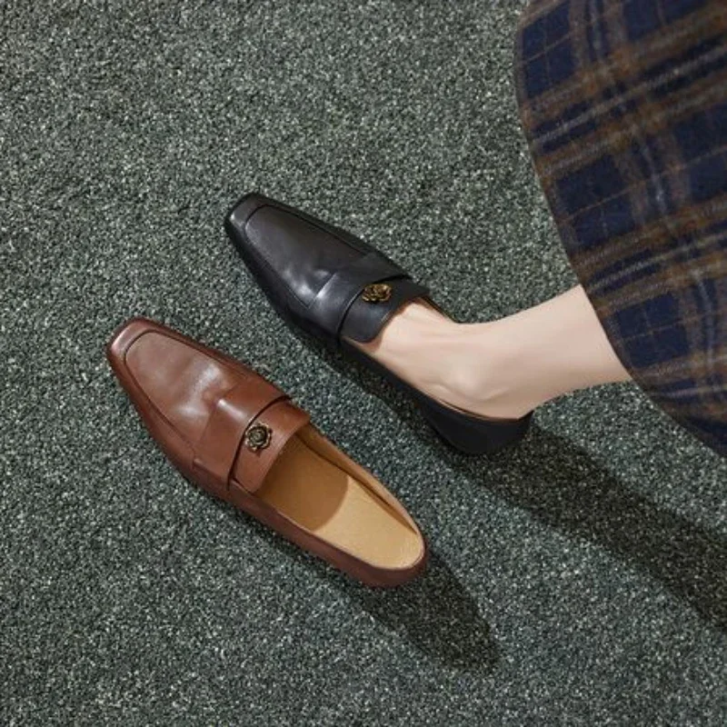 Real leather single shoes for women in spring and autumn, new mid heel loafers, work and leisure women's shoes ladies high heels
Real leather single shoes for women in spring and autumn, new mid heel loafers, work and leisure women's shoes ladies high heels