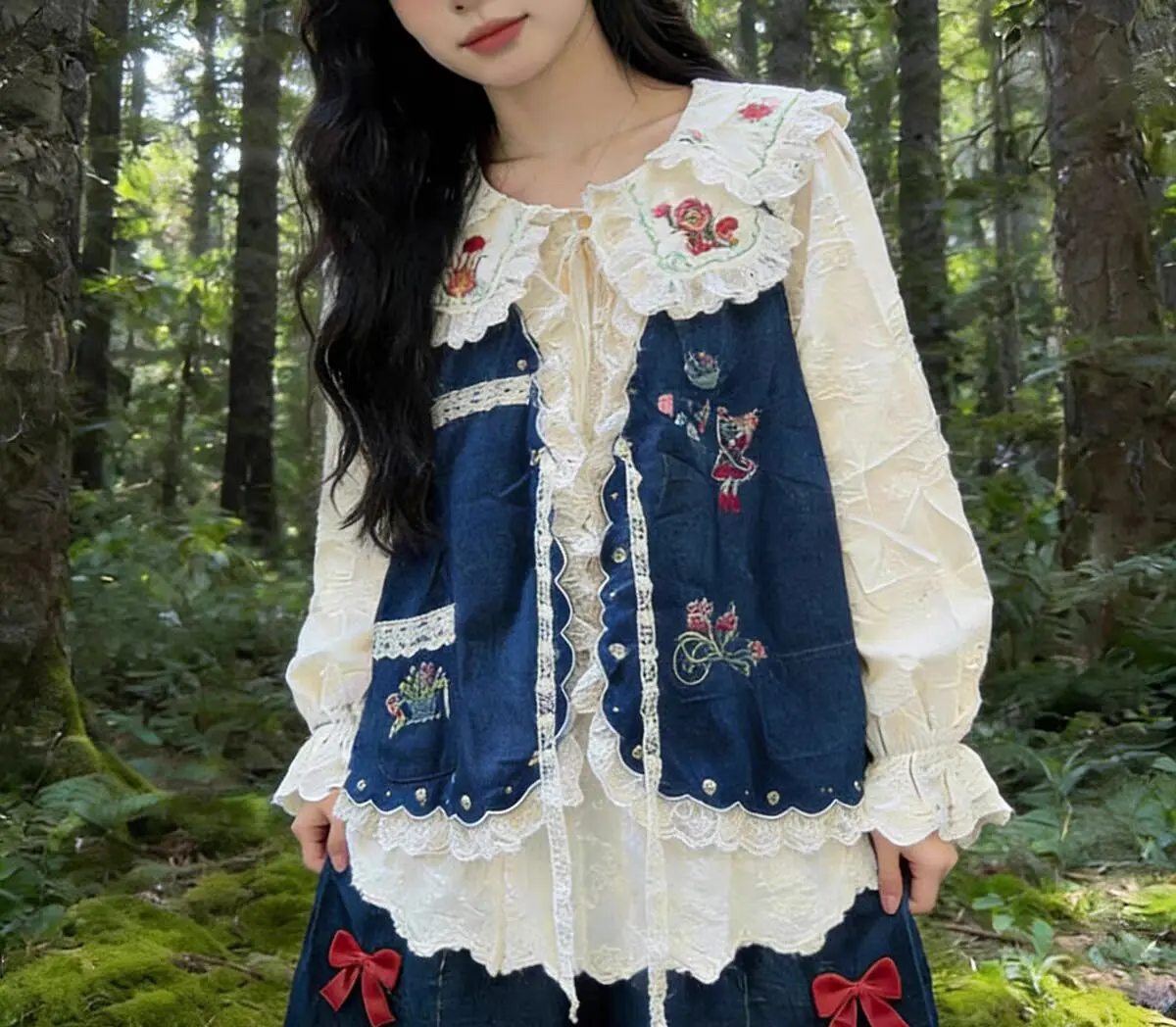 Spring Autumn Cotton Denim Patchwork Lace Embroidery Vest for Women Vintage Lolita Sweet Kawaii Goblincore Cottagecore Vest
Spring Autumn Cotton Denim Patchwork Lace Embroidery Vest for Women Vintage Lolita Sweet Kawaii Goblincore Cottagecore Vest