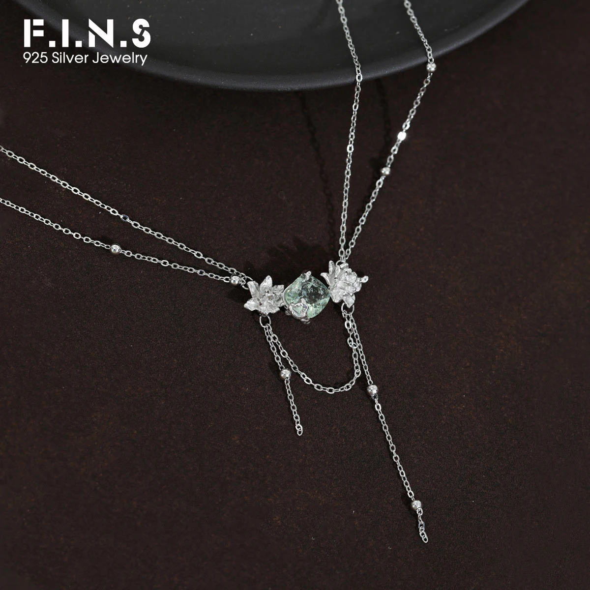 F.I.N.S оригинальное ожерелье из стерлингового серебра 925 пробы с зеленым жасмином и цирконием, двойные цепочки на ключицы, ювелирные изделия, предотвращающие аллергические подарки
F.I.N.S оригинальное ожерелье из стерлингового серебра 925 пробы с зеленым жасмином и цирконием, двойные цепочки на ключицы, ювелирные изделия, предотвращающие аллергические подарки
