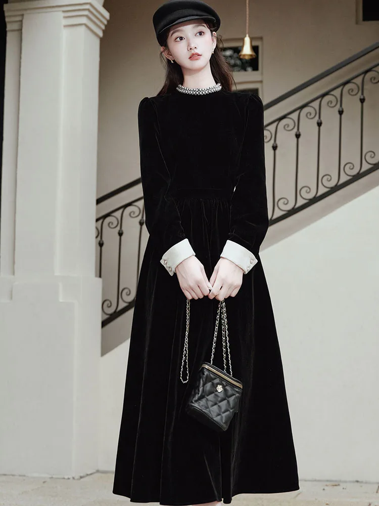 2025 Black Velvet Chic Beadiong Stand Collar Maxi Dress Women Vintage Hepburn Prom Dresses Autumn Winter Elegant Luxury Vestidos
2025 Black Velvet Chic Beadiong Stand Collar Maxi Dress Women Vintage Hepburn Prom Dresses Autumn Winter Elegant Luxury Vestidos