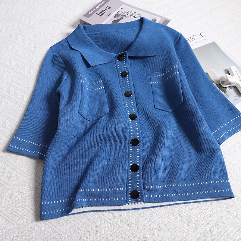 SuperAen 2025 New Spring Korean Lapel Contrasting Striped Knitted Cardigan Single-breasted Short-sleeved Top Shirt
SuperAen 2025 New Spring Korean Lapel Contrasting Striped Knitted Cardigan Single-breasted Short-sleeved Top Shirt