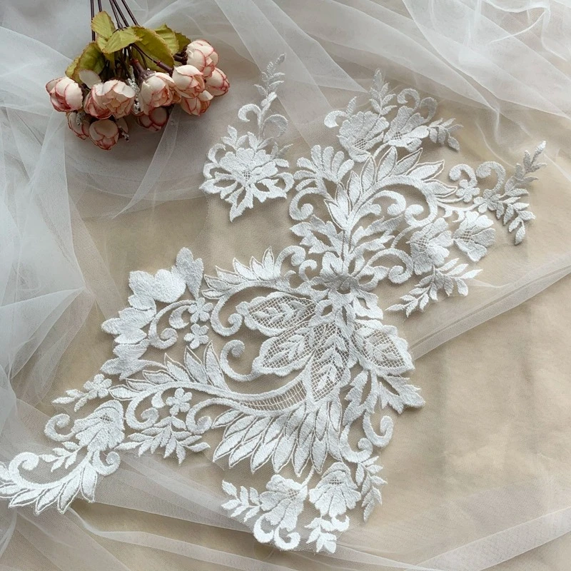 White Flowers Wedding Appliques Embroidered Lace Mesh Fabric Collar Sew On Patches For Bride Evening Dress DIY Decoration
White Flowers Wedding Appliques Embroidered Lace Mesh Fabric Collar Sew On Patches For Bride Evening Dress DIY Decoration