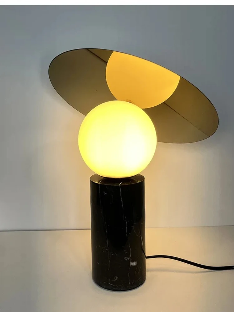 Nordic Marble Table Lamp High End Luxury Bedroom Bedside Creative Interior Decoration Fashionable Simple Art LED Desk Light
Nordic Marble Table Lamp High End Luxury Bedroom Bedside Creative Interior Decoration Fashionable Simple Art LED Desk Light