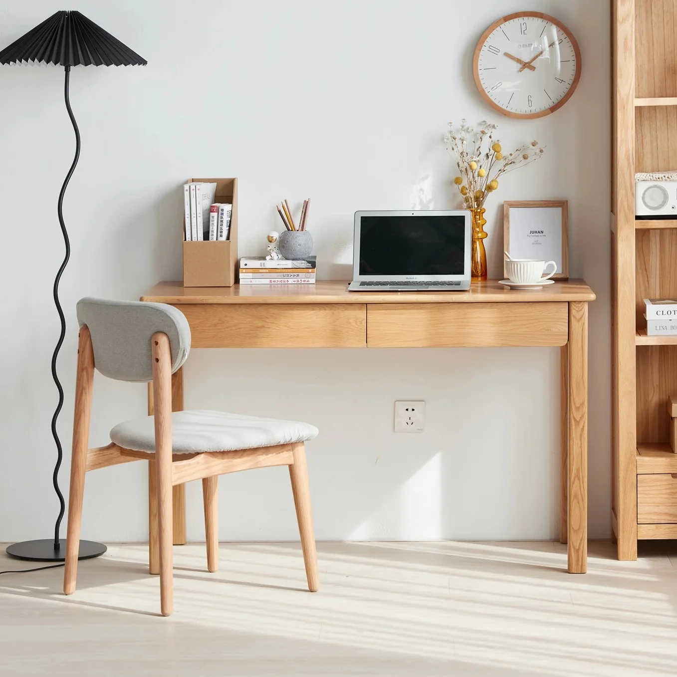 -oo A3162 Simple Mini Work Station Desk Game Furniture Solid Oak Wood Computer Desks
-oo A3162 Simple Mini Work Station Desk Game Furniture Solid Oak Wood Computer Desks