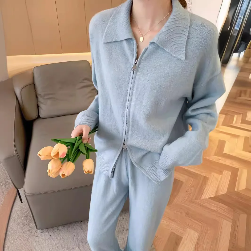 2025 Autumn Winter New Style Zipper Collar Sweater Set Fashion Korean Style Knitted Sweater Casual Pants Two Piece Set
2025 Autumn Winter New Style Zipper Collar Sweater Set Fashion Korean Style Knitted Sweater Casual Pants Two Piece Set