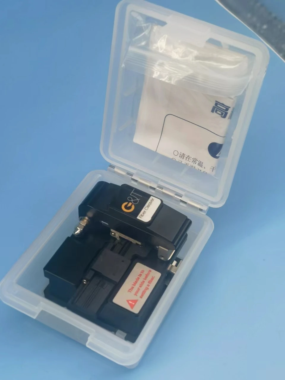 Light Speed Fiber Cleaver Little Black Knife Low Price High Precision Optical Fiber Cable Cutting Knife FTTH Fiber Optic Tools
Light Speed Fiber Cleaver Little Black Knife Low Price High Precision Optical Fiber Cable Cutting Knife FTTH Fiber Optic Tools