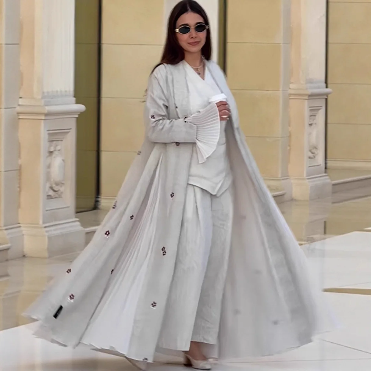 2026 new designer French comfortable printing medium and long temperament women's trench coat
2026 new designer French comfortable printing medium and long temperament women's trench coat