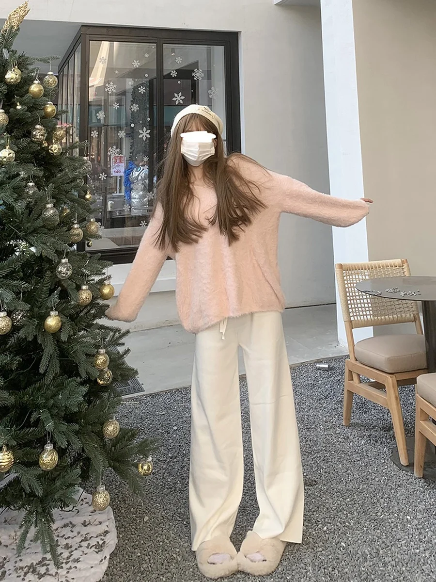 White Woolen Knitted Wide Leg Pants Women's Casual Straight Slimming Trousers Long Draping Floor-Length Pants
White Woolen Knitted Wide Leg Pants Women's Casual Straight Slimming Trousers Long Draping Floor-Length Pants