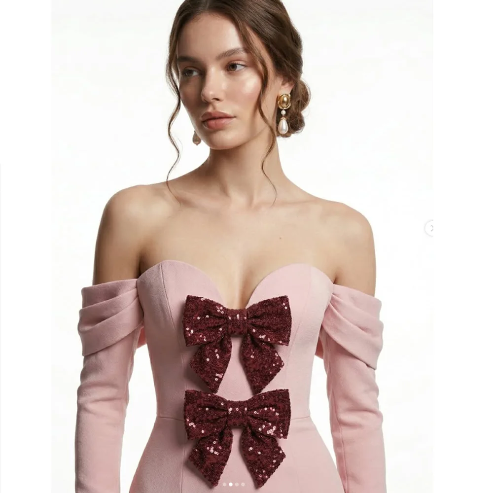 Customized Pink Off Shoulder Formal Evening Dresses Prom Gown Long Sleeve Mermaid With Bow Elegant Party Dress
Customized Pink Off Shoulder Formal Evening Dresses Prom Gown Long Sleeve Mermaid With Bow Elegant Party Dress