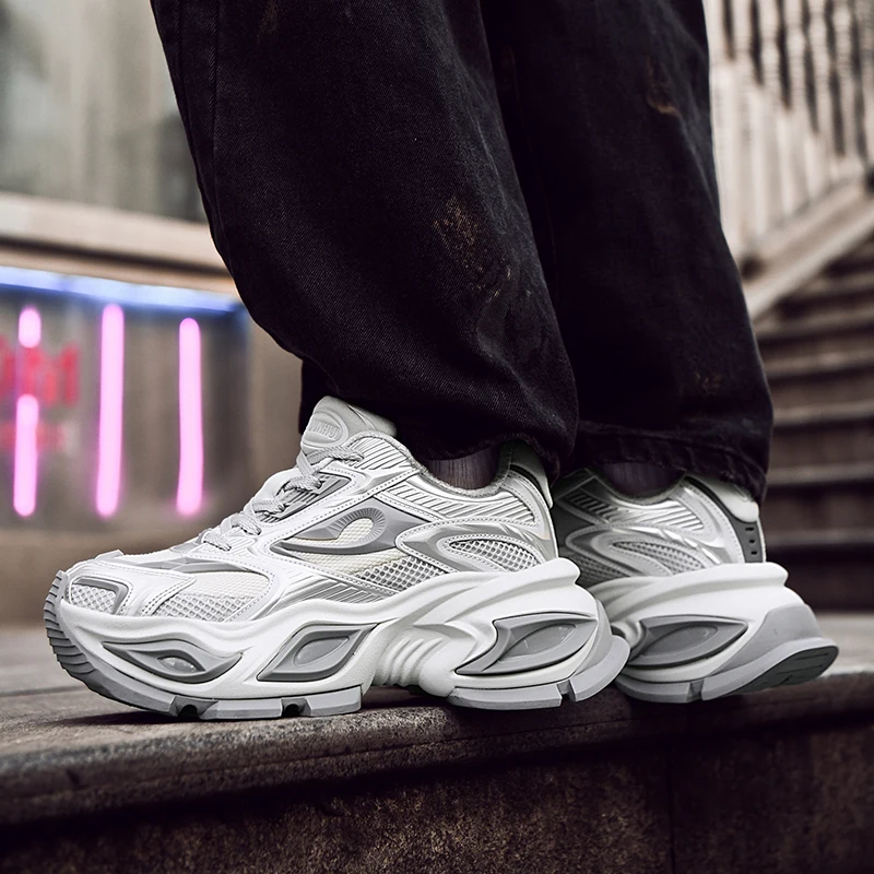 Modern Classic: Men's Lightweight Walking Sneakers with Enhanced Flexibility
Modern Classic: Men's Lightweight Walking Sneakers with Enhanced Flexibility