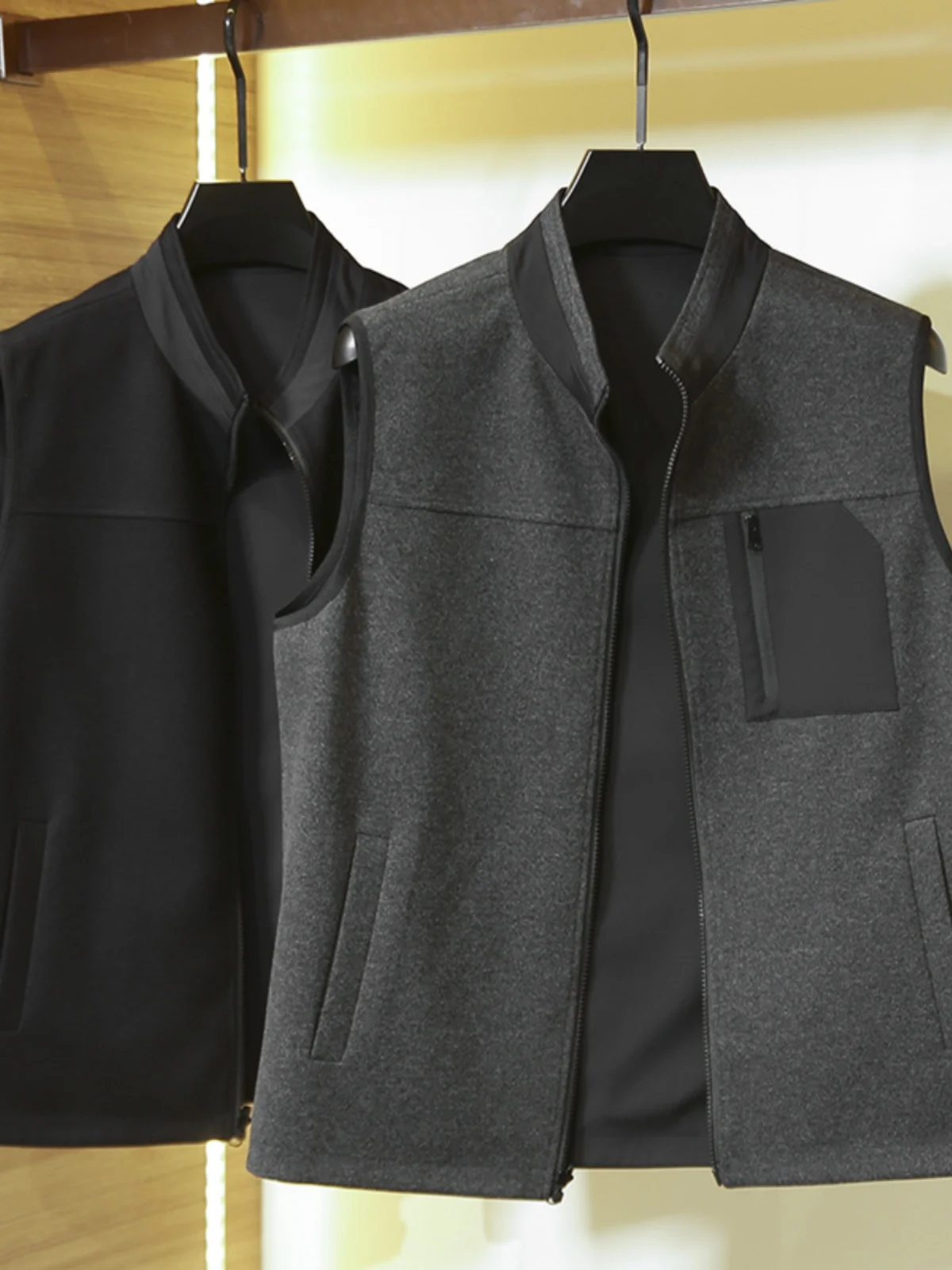 Двусторонний модный ветрозащитный жилет с высоким воротником для мужчин, осенне-зимний, функциональный, повседневный, уличный стиль
Двусторонний модный ветрозащитный жилет с высоким воротником для мужчин, осенне-зимний, функциональный, повседневный, уличный стиль