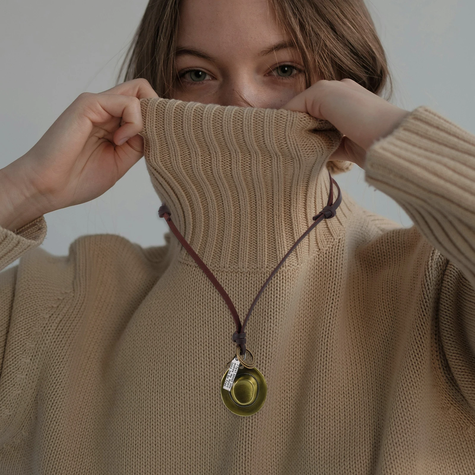 1pcs Necklace Vintage Metal Girls Ornament Handwoven Alloy Sturdy Comfort Wear Fashion Individuality Unique
1pcs Necklace Vintage Metal Girls Ornament Handwoven Alloy Sturdy Comfort Wear Fashion Individuality Unique