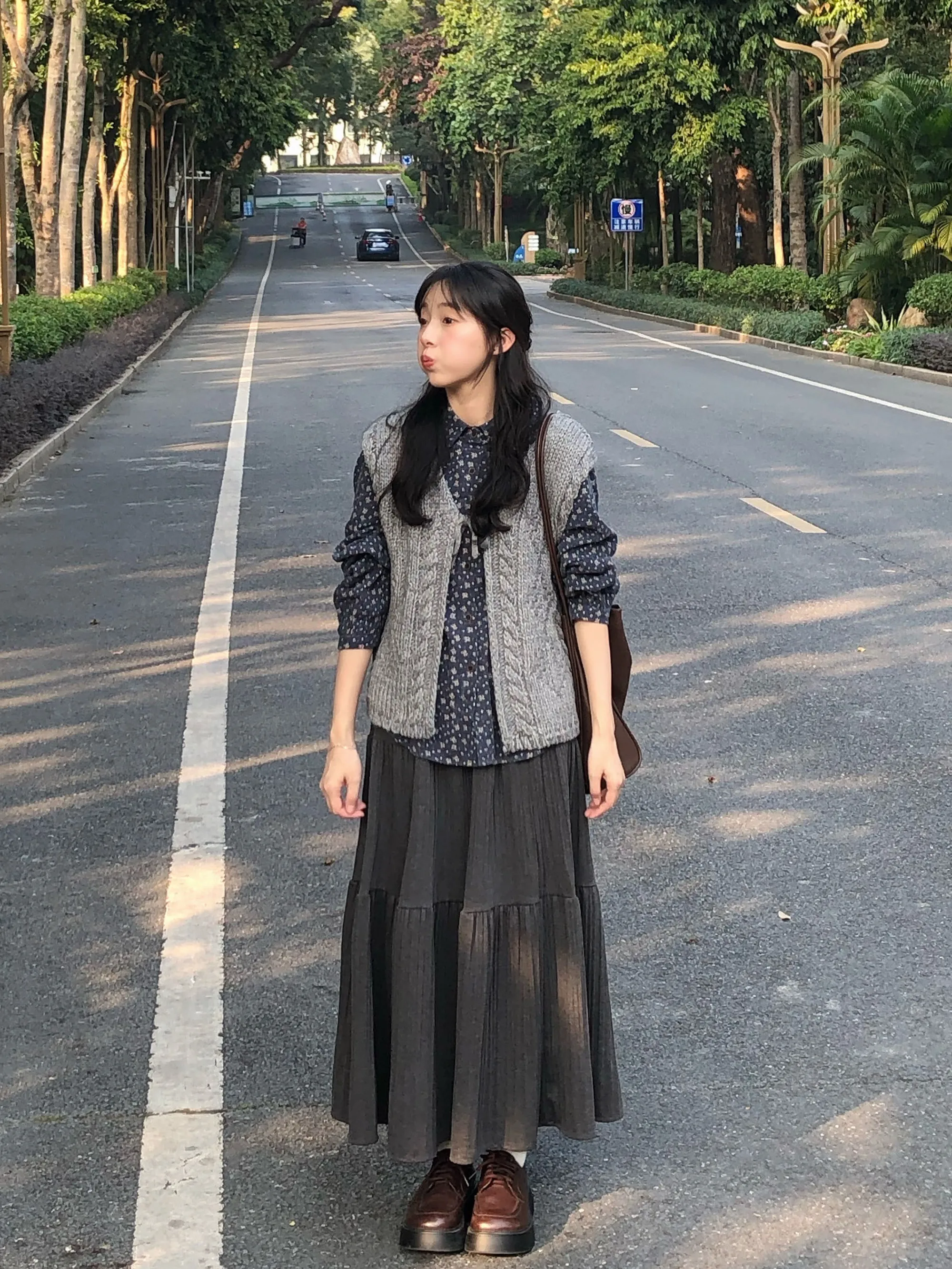 Vintage Knitted Open Cardigan Vest Women's Spring Autumn Versatile Small Size Bowtie Twist Yarn Soft Loose Fit Color
Vintage Knitted Open Cardigan Vest Women's Spring Autumn Versatile Small Size Bowtie Twist Yarn Soft Loose Fit Color