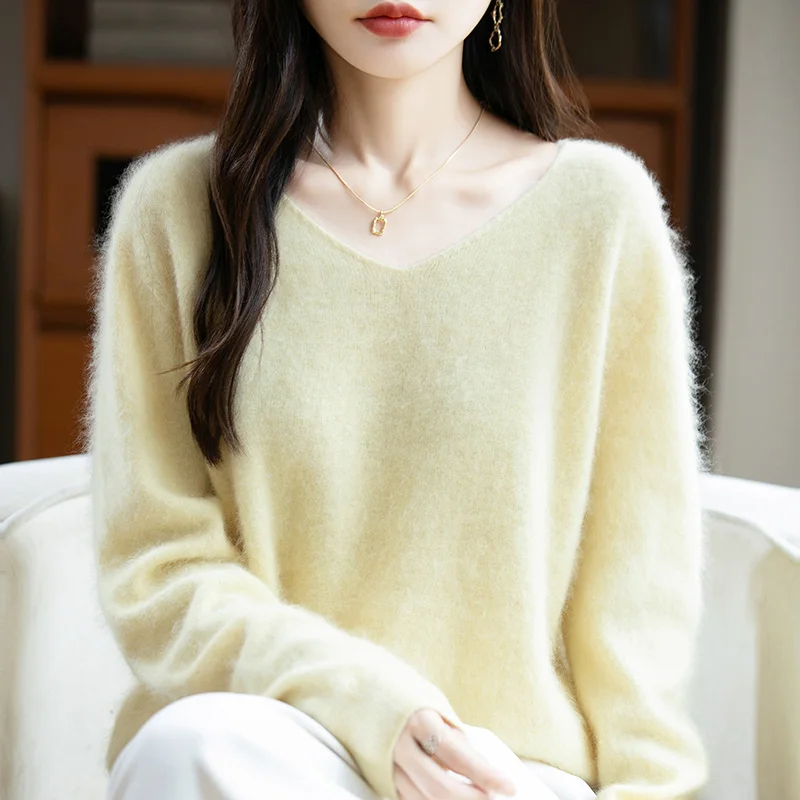 100% pure wool sweater knitted long sleeved sweater women's V-neck solid color brushed warm top loose cashmere sweater base
100% pure wool sweater knitted long sleeved sweater women's V-neck solid color brushed warm top loose cashmere sweater base