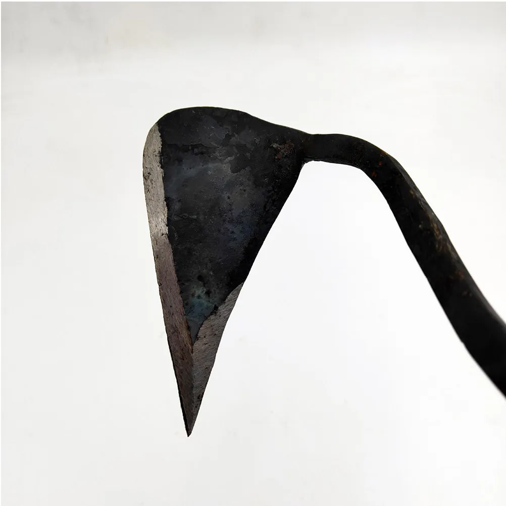 Sturdy Triangle Pointed Hoe Ergonomic Design Comfortable Anti-Skid Wood Handle for Easy Weeding Digging Planting Garden
Sturdy Triangle Pointed Hoe Ergonomic Design Comfortable Anti-Skid Wood Handle for Easy Weeding Digging Planting Garden
