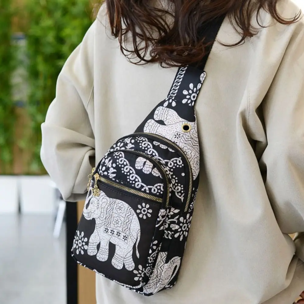Simple Elephant Pattern Ethnic Style Chest Bag Large Capcity Shoulder Bag Crossbody Bag Korean Style Sport Fanny Packs Travel
Simple Elephant Pattern Ethnic Style Chest Bag Large Capcity Shoulder Bag Crossbody Bag Korean Style Sport Fanny Packs Travel
