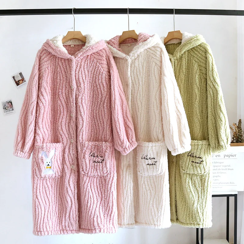 Winter Sleepwear Cute Rabbit Hooded Bathrobe Women Warm Flannel Nightwear Embroider Pocket Kimono Robe Thicken Homewear
Winter Sleepwear Cute Rabbit Hooded Bathrobe Women Warm Flannel Nightwear Embroider Pocket Kimono Robe Thicken Homewear