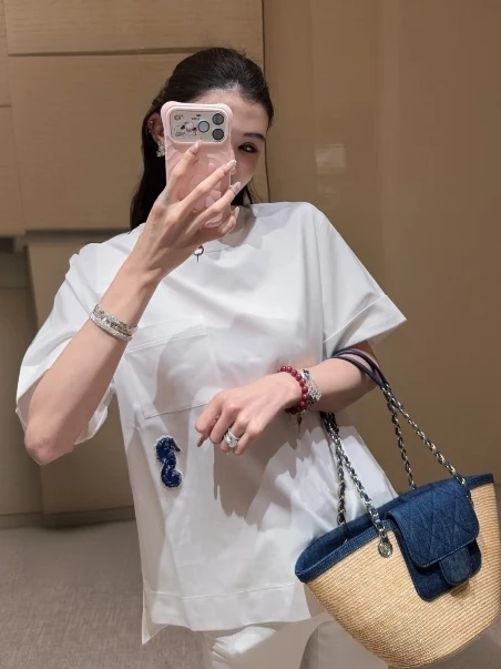 Summer New High-Definition South Oil 26M Loose round Neck Short Sleeve T-Shirt Embroidered Chest Pocket Anti-Aging Style Casu...
Summer New High-Definition South Oil 26M Loose round Neck Short Sleeve T-Shirt Embroidered Chest Pocket Anti-Aging Style Casu...