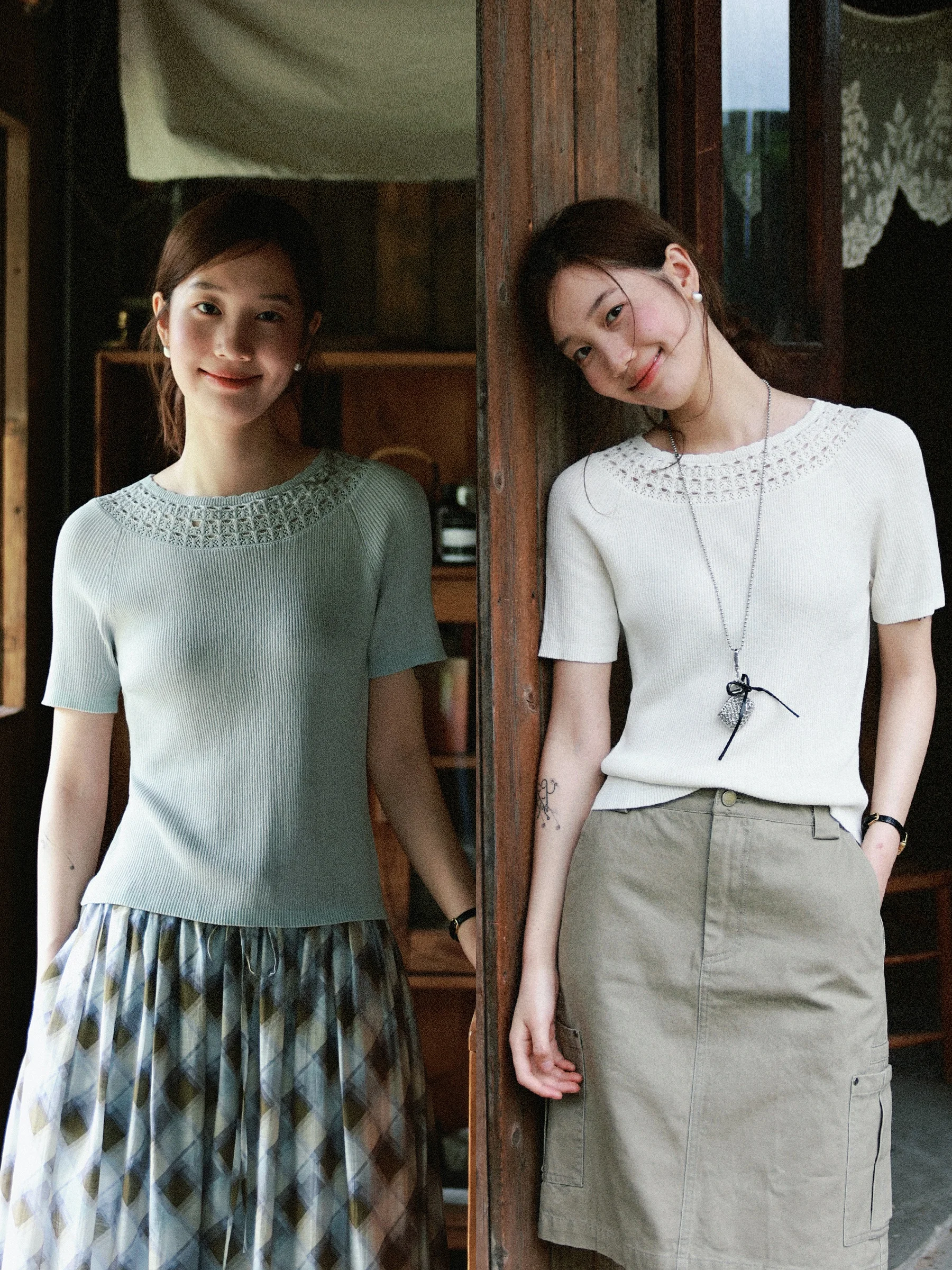MUNNS RUIXI Gentle Knitted Short Sleeve Top Breathable Hollow out Design Oxygen Feeling Summer Women's T-shirt Commute Style
MUNNS RUIXI Gentle Knitted Short Sleeve Top Breathable Hollow out Design Oxygen Feeling Summer Women's T-shirt Commute Style
