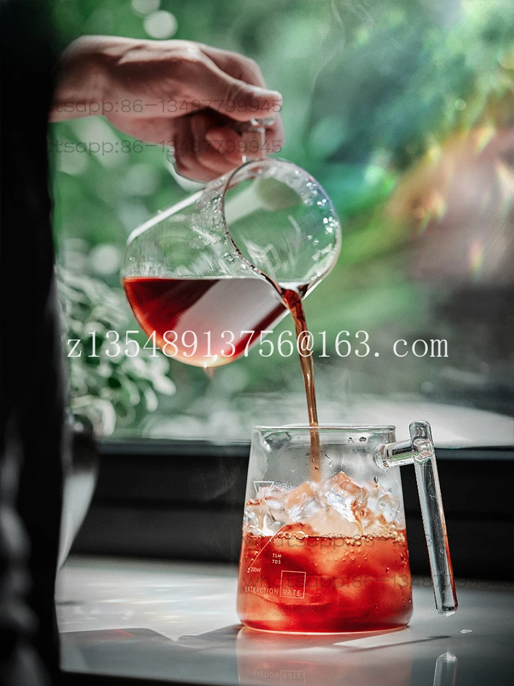 Hand brewed coffee glass firefly sharing pot with scale, fair cup, coffee utensil, teapot
Hand brewed coffee glass firefly sharing pot with scale, fair cup, coffee utensil, teapot