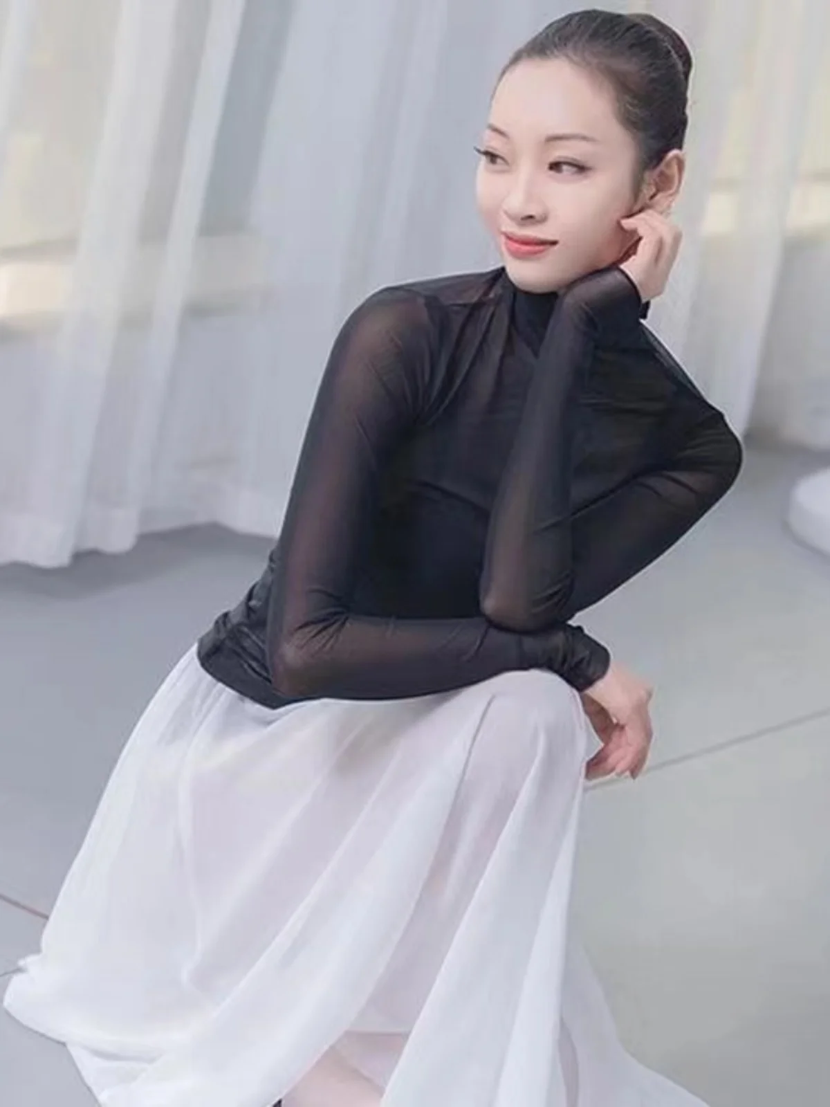 Ballet Practice Suit High Collar Long Sleeve Mesh Top Adult Dance Costume Yoga Classical Gauze Clothes Polyester Fiber
Ballet Practice Suit High Collar Long Sleeve Mesh Top Adult Dance Costume Yoga Classical Gauze Clothes Polyester Fiber