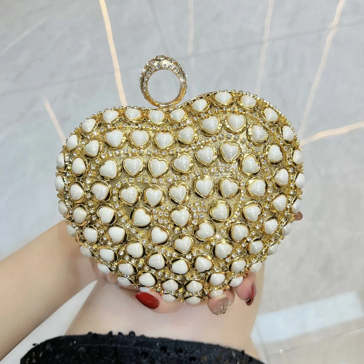 New mini love bag, dinner chain mouth red envelope, party evening messenger bag, exquisite hand bag.
New mini love bag, dinner chain mouth red envelope, party evening messenger bag, exquisite hand bag.