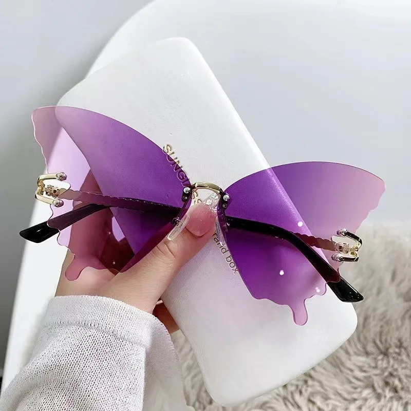 New Butterfly Sunglasses Women European and American Fashion Gradient Color Sunglasses Street Shot Sun Glasses
New Butterfly Sunglasses Women European and American Fashion Gradient Color Sunglasses Street Shot Sun Glasses
