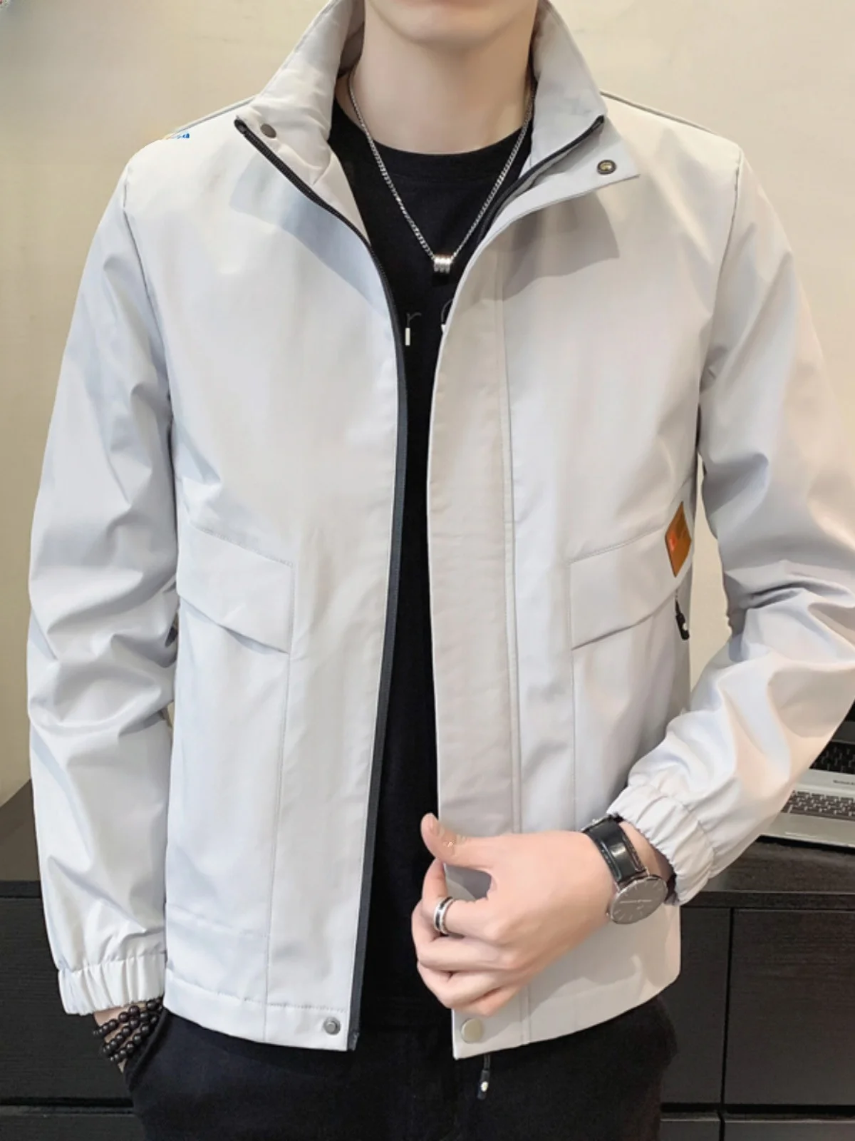 Мужская повседневная куртка свободного кроя Paul, осень-зима 2024, модная молодежная верхняя одежда из полиэфирного волокна, длинный рукав, застежка-молния
Мужская повседневная куртка свободного кроя Paul, осень-зима 2024, модная молодежная верхняя одежда из полиэфирного волокна, длинный рукав, застежка-молния